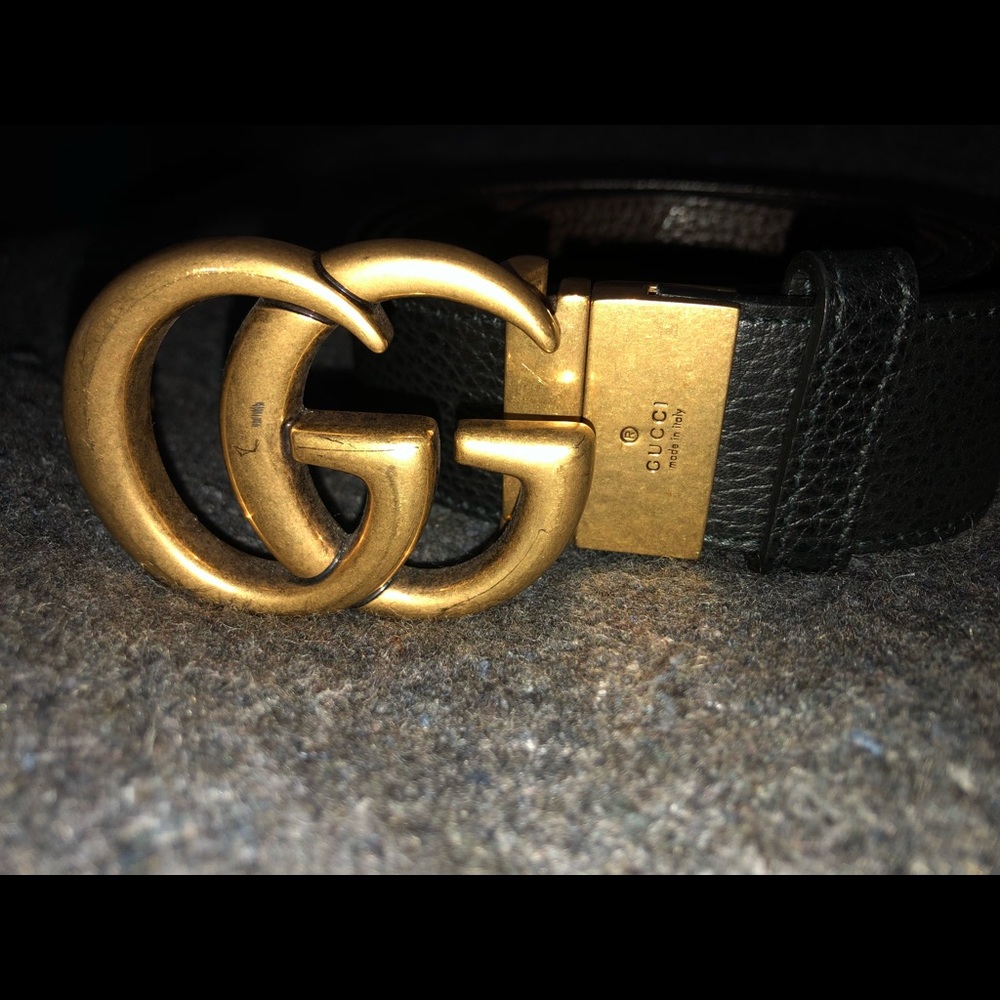 Authentic reversible Gucci belt